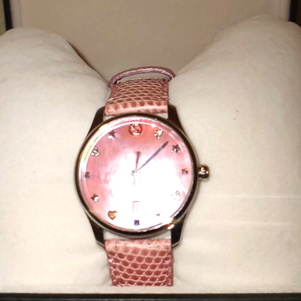 Gucci Pink Snakeskin Leather Band Watch - Picture 3 of 13